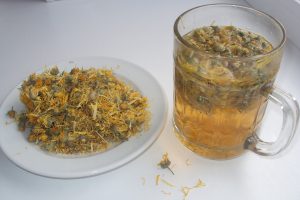 Приготовление настоя календулы