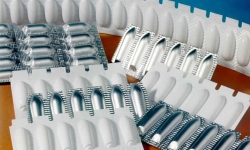 Вагинальные свечи предназначены для женщин, ректальные - для детей и мужчин