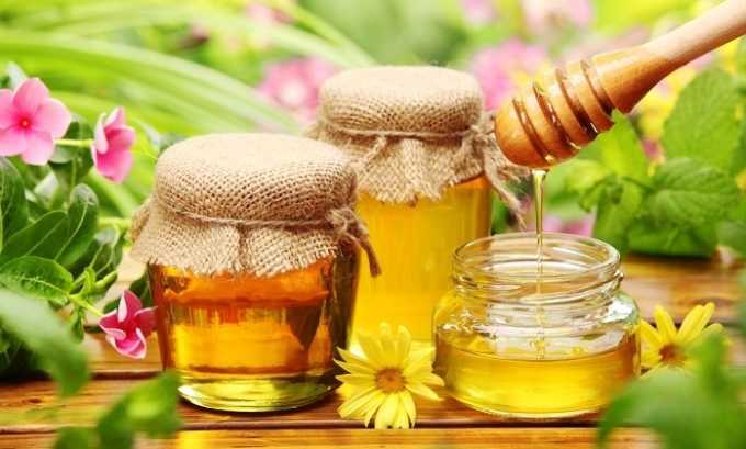 Перед употреблением к чаю из можжевельника можно добавить любой мед
