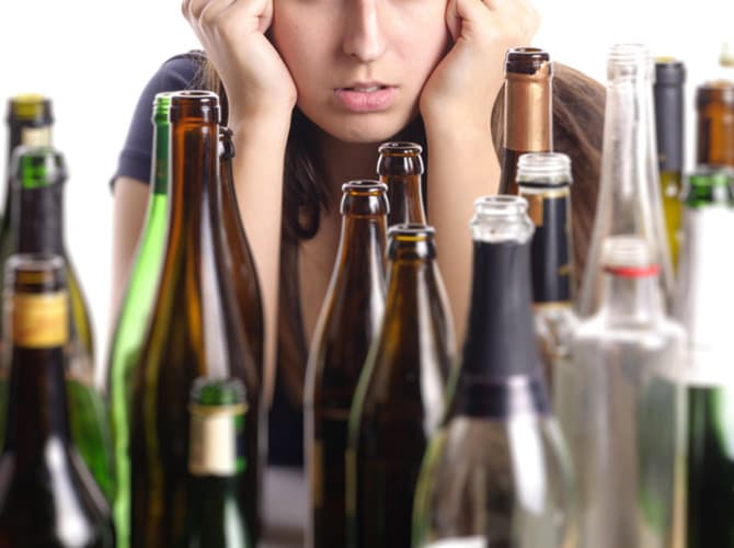 Стадии алкоголизма у женщин