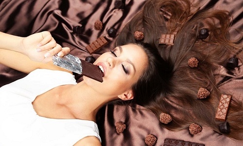 На время лечения стоит отказаться от употребления шоколада