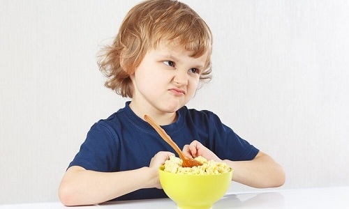 На цистит может указывать потеря аппетита у ребенка