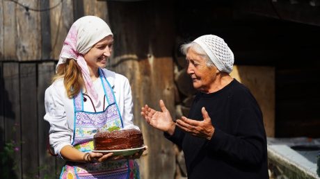 Бабушка в восторге