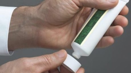 Какую мазь лучше применять от остроконечных кондилом?