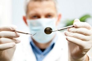 Почему может болеть зуб после пломбирования