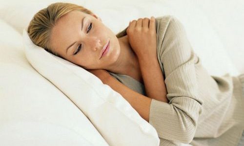 Почему перед месячными появляется герпес?